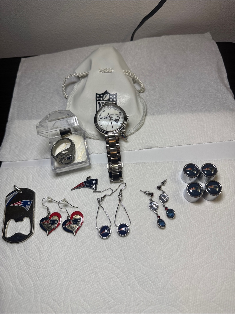 New England Patriots! Silver-Tone Watch and Accessory Set